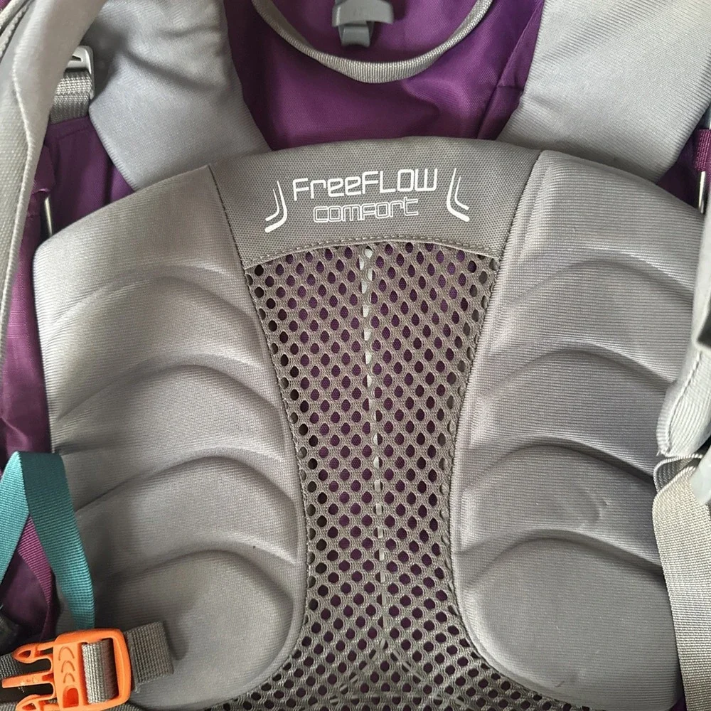 REI Women's Crestrail  48 L Backpack